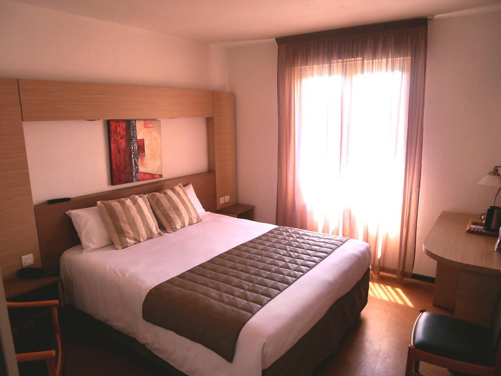 Cevenol Hotel Millau Exteriör bild